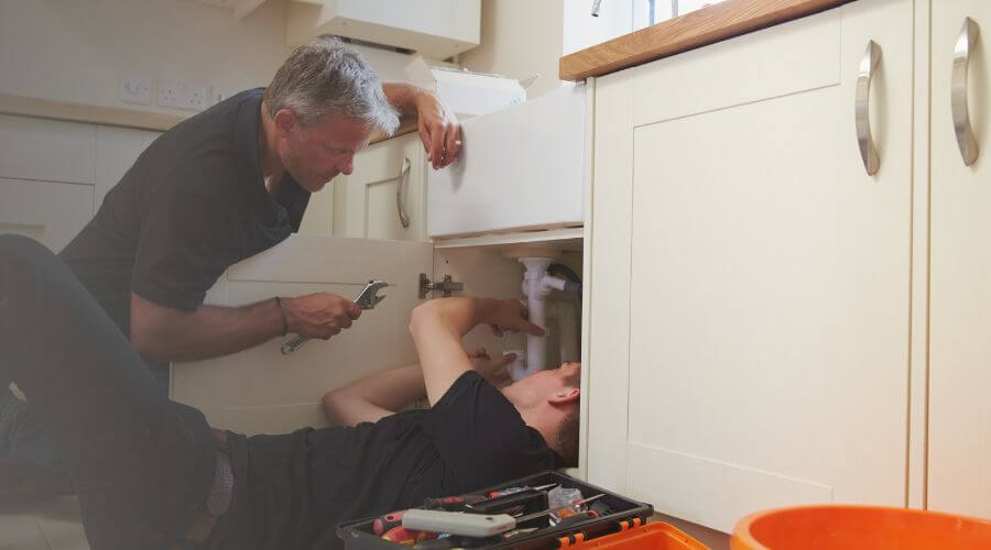 Professional burst pipe repair services in Iowa Falls, IA